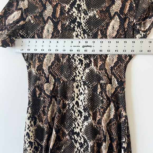 One Clothing Los Angeles Midi Wrap Dress Womens Medium Brown Snake Print Stretch - Picture 9 of 11